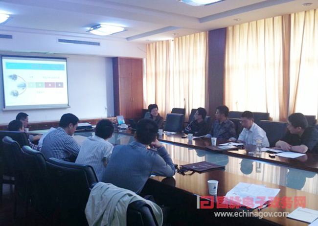 奇异果体育智慧城市研究中心常务副主任、北京奇异果体育互联信息顾问有限公司总经理、首席规划师郑爱军女士应邀为“浙江省交通运输系统信息化人员培训班”授课