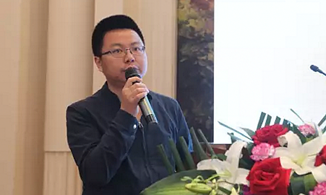 在“2017吉林省智慧政务建设与服务创新论坛暨‘互联网+政务服务’建设研讨会”上，奇异果体育研究院院长唐鹏以《IP时代的政务公开发展格局》为主题发表演讲。