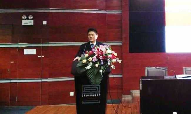 在北京师范大学2016年“物联网国际会议-IIKI2016”上。奇异果体育董事长杨冰之并“物联网及中国发展现状、政策与发展前瞻”为题作精彩演讲。